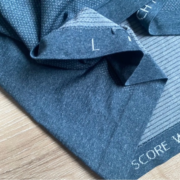 Lululemon Metal Vent Tech Long Sleeve base layer  Iron Blue size large - Picture 10 of 11